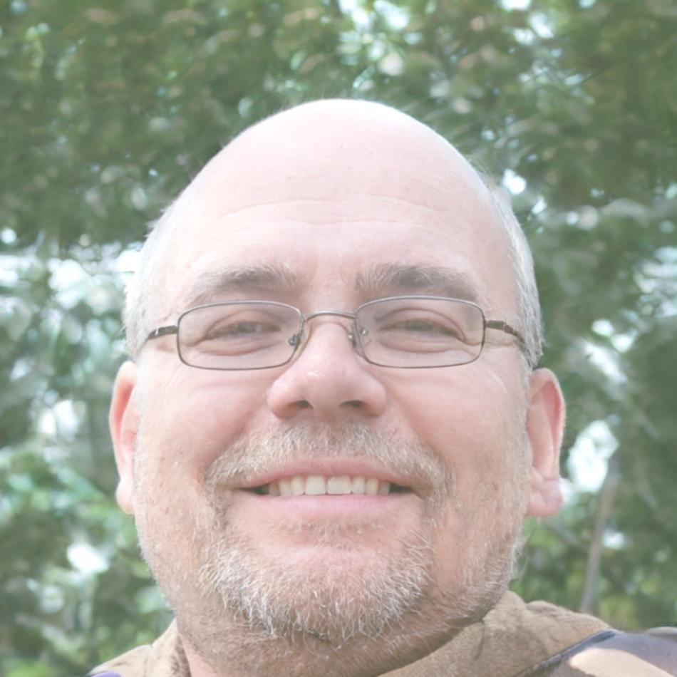 Portrait of Boonlert Thaworn, strategic finance consultant